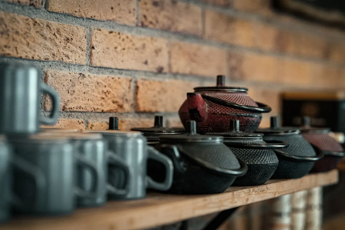 Teapot Sizes Explained: How to Choose the Right Capacity for One or a Crowd